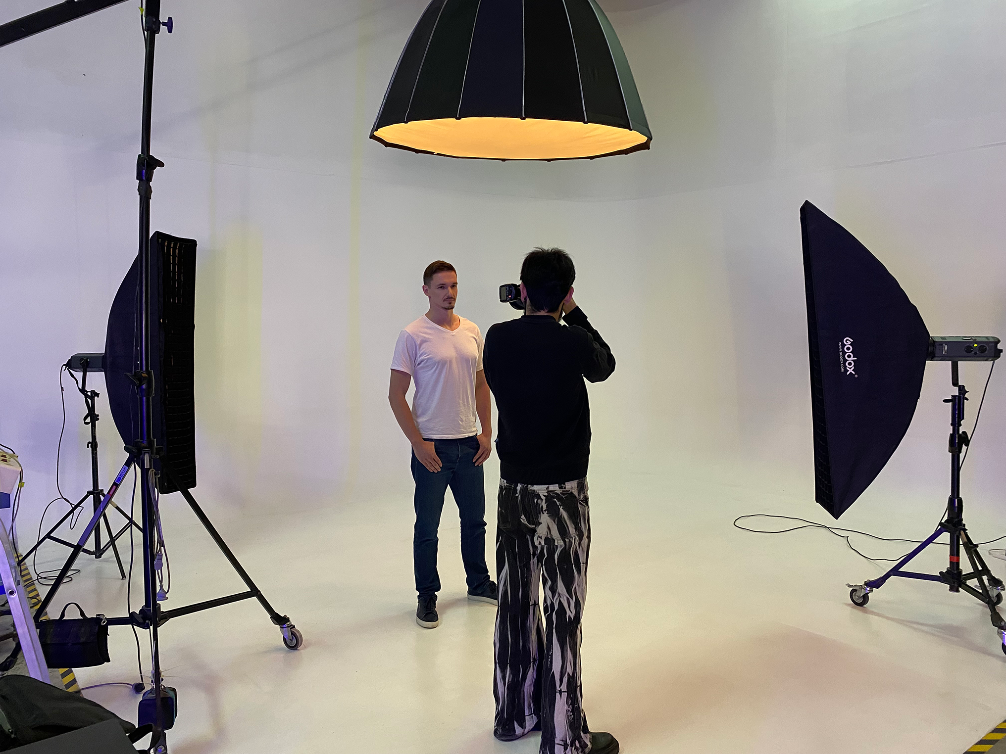 Equipo Visage Atypical Creative